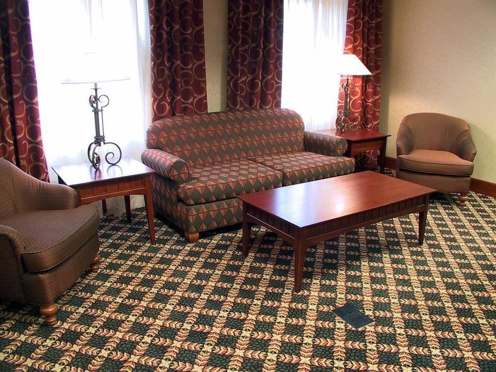 Staybridge Suites Corning By Ihg Zewnętrze zdjęcie